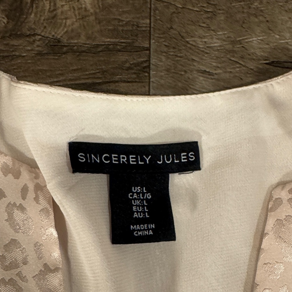 Sincerely Jules Blush Leopard Print Blouse - Size L - Picture 2 of 11